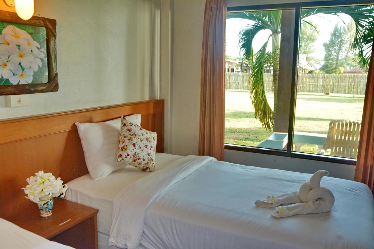 Klongdao Beach Resort Ko Lanta Extérieur photo