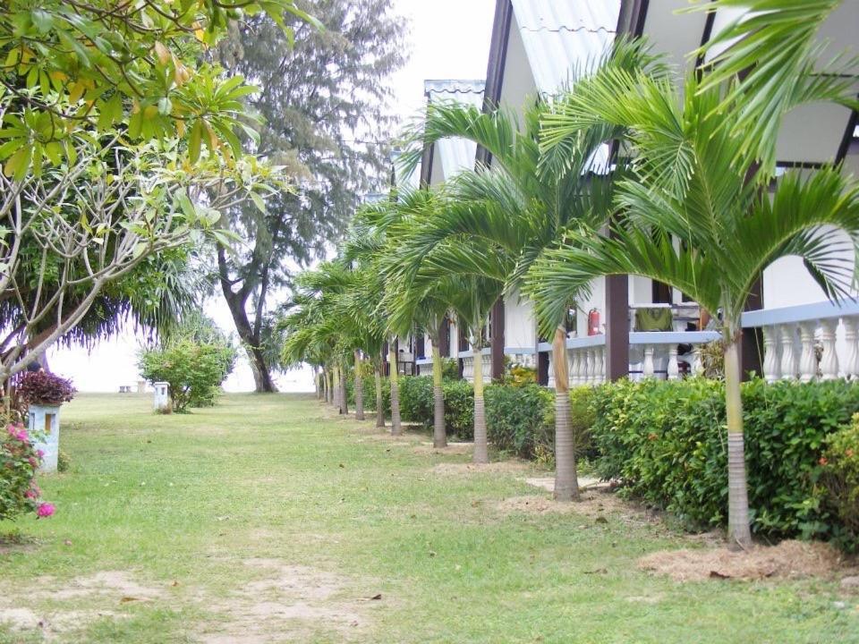 Klongdao Beach Resort Ko Lanta Extérieur photo