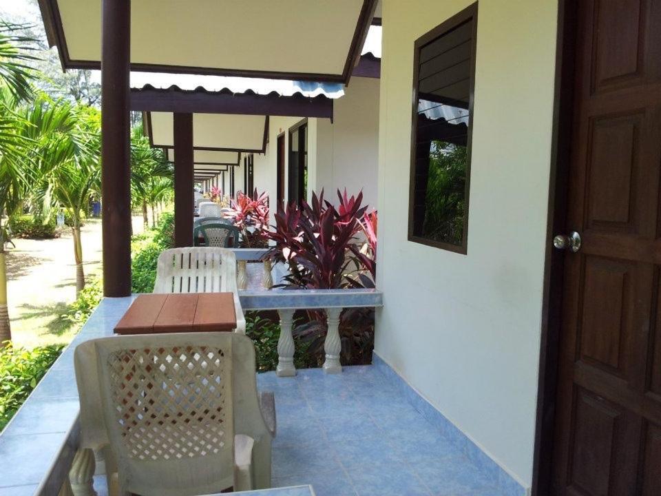 Klongdao Beach Resort Ko Lanta Extérieur photo